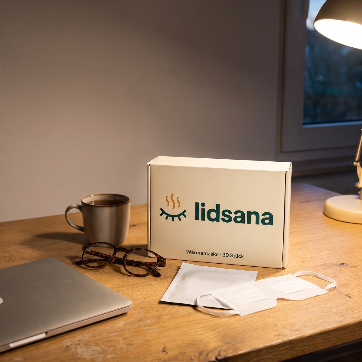 Lidsana Box am Schreibtisch nach Feierabend